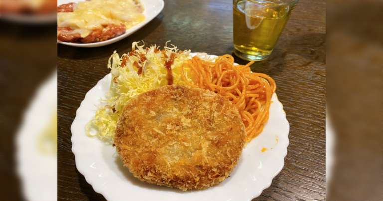 Món bánh khoai tây nhân thịt bò ở Takasago, Nhật Bản – Chờ mất 30 năm mới được ăn