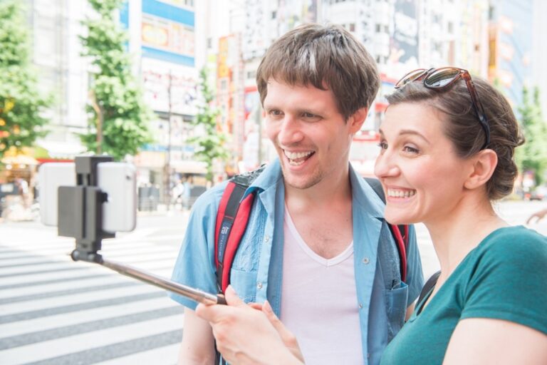 Yên giảm giá: Niềm vui của du khách nước ngoài – Nỗi buồn của người Nhật!?
